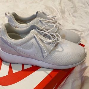 Nike Roshe One (GRADE SCHOOL)